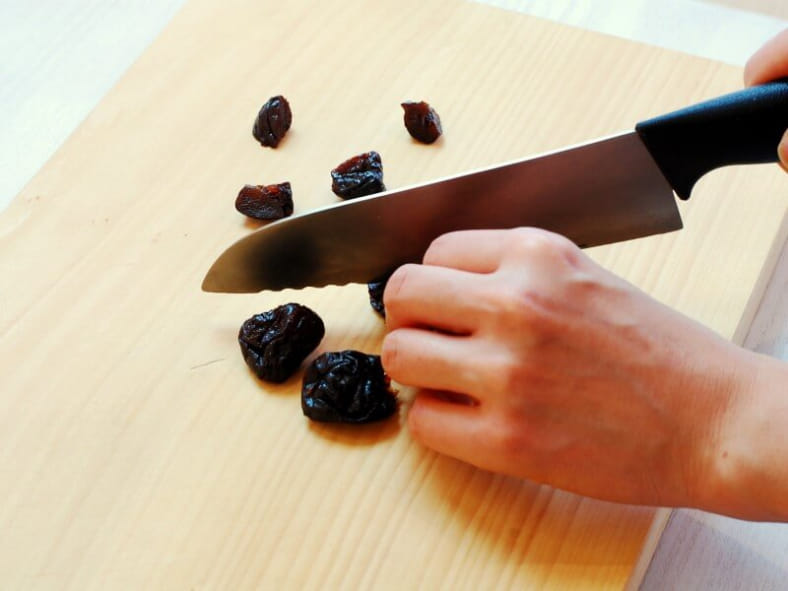 簡単でヘルシーに【ナッツとドライフルーツのギリシャ風サラダ】