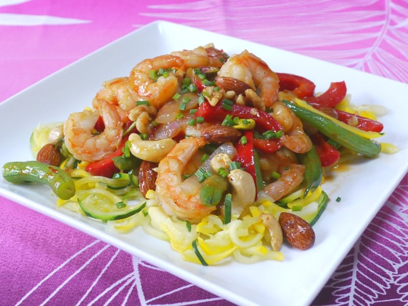 ミックスナッツのパシフィックシュリンプ ズッキーニヌードル添え サラダにトッピングだけじゃない！夏に食べたいナッツのアイデアレシピを大公開